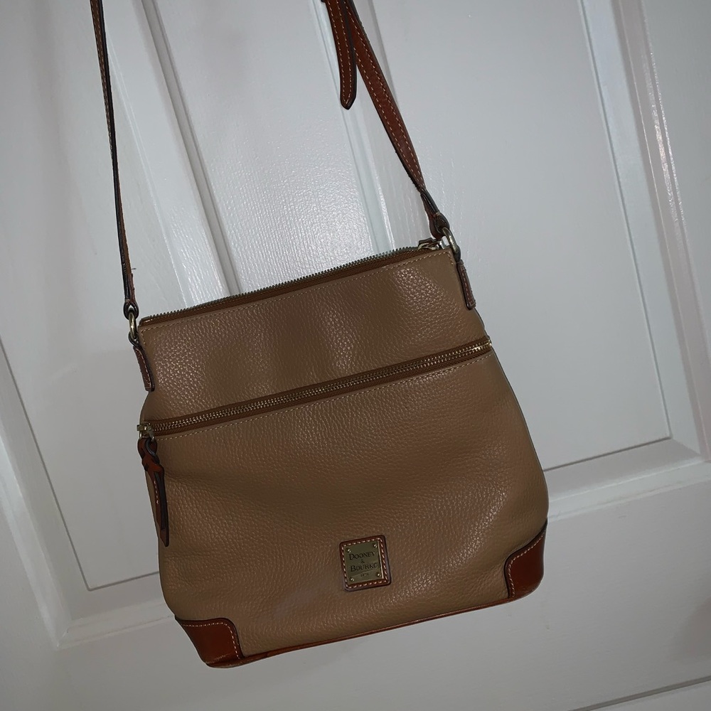 Crossbody purse